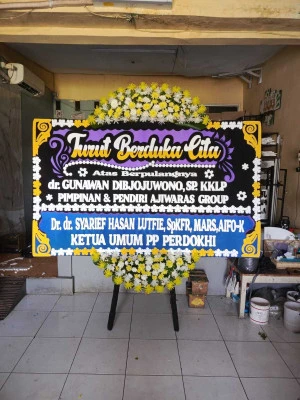 Papan Bunga di Joglo